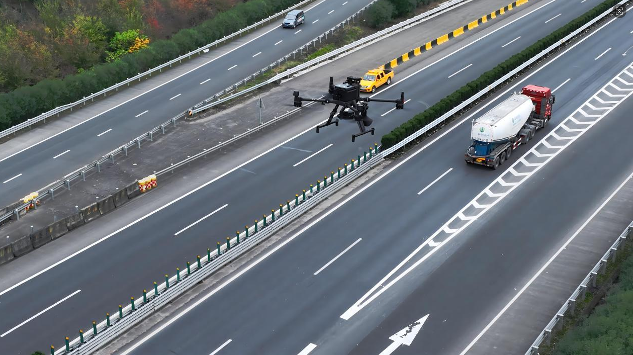 全景無(wú)人機(jī)巡檢